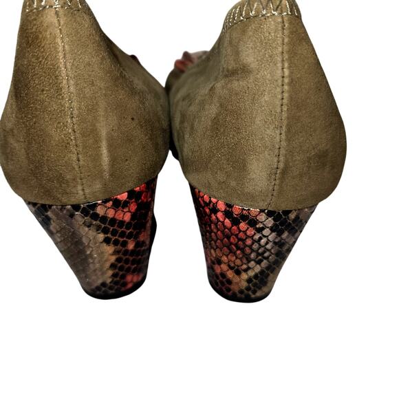 J. Renee 9 Women's Flat Shoes Snakeskin Print Bows Closed Toe - Picture 4 of 9